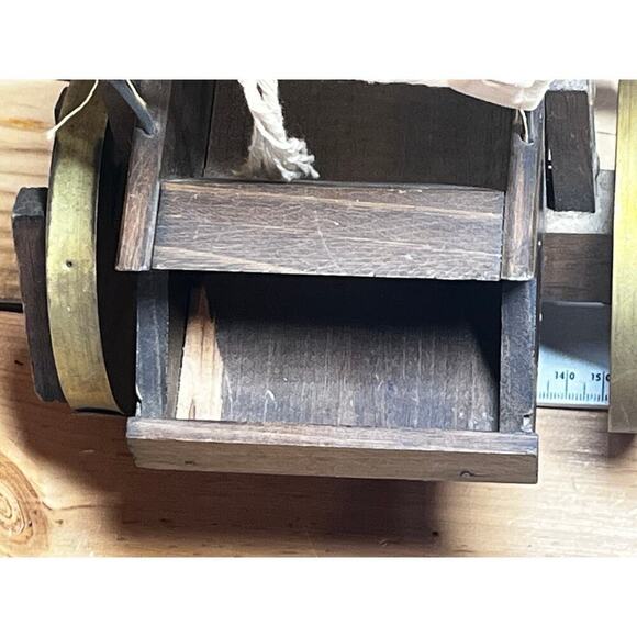 Vintage Wooden Hand Made Wagon Table/Night light lamp. Covered. Western. Handle - Picture 5 of 7